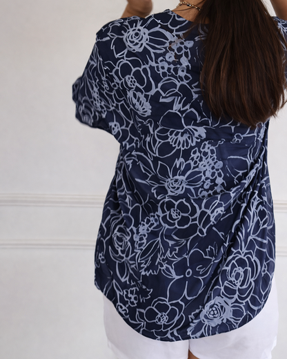 Avery | Chic Blouse with Pocket Detail