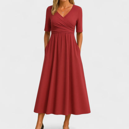 Eleanor | Chic Midi Dress Featuring Pockets