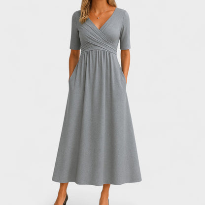 Eleanor | Chic Midi Dress Featuring Pockets