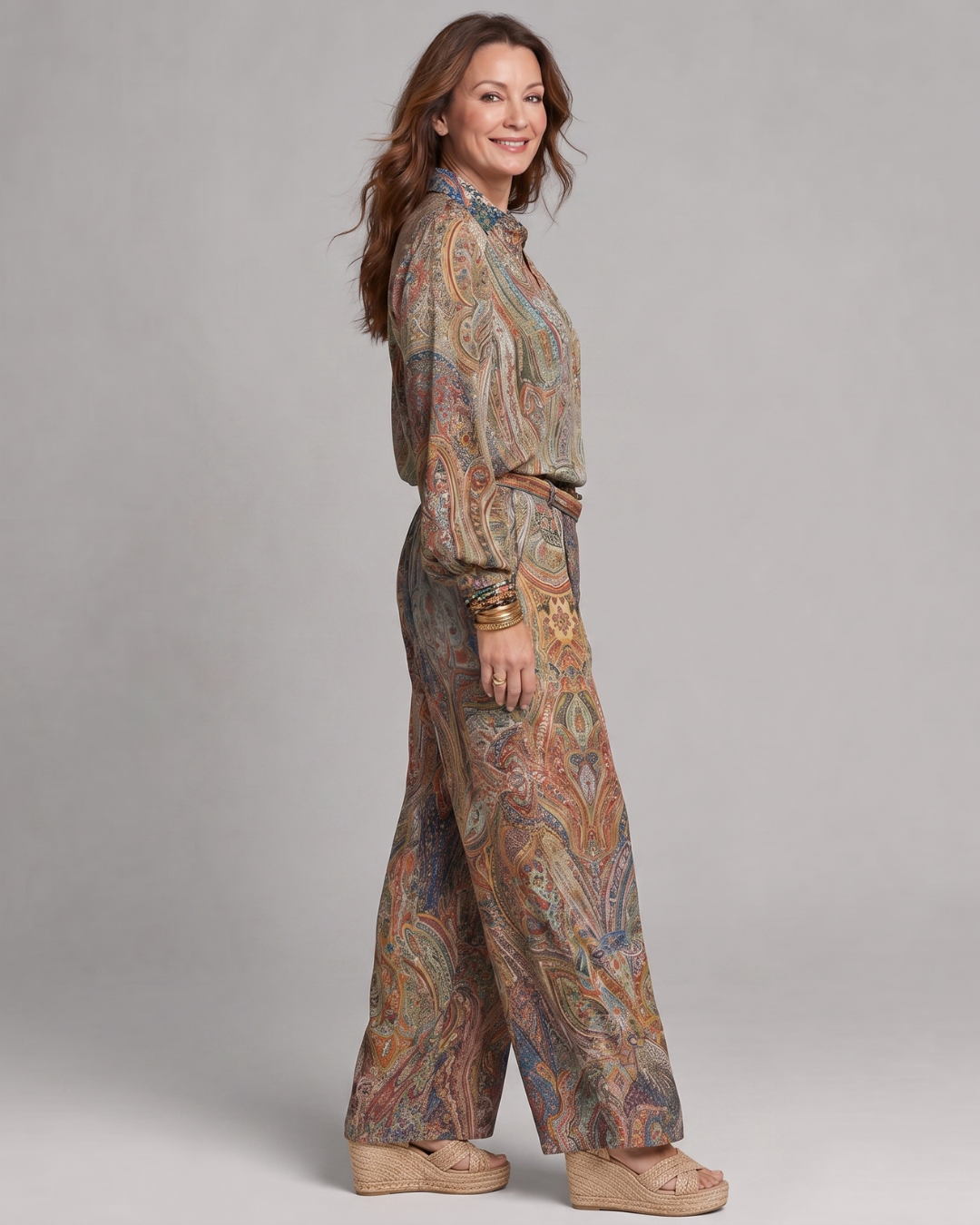 Virezza | Elegant Paisley Print Blouse and Wide-Leg Trouser Ensemble