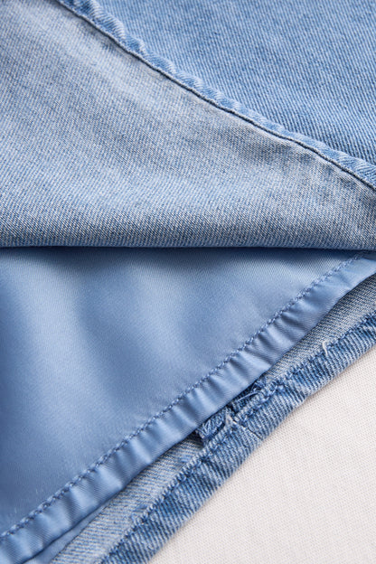 Stylish Sleeveless Halter Blouse with Neck Tie Detail