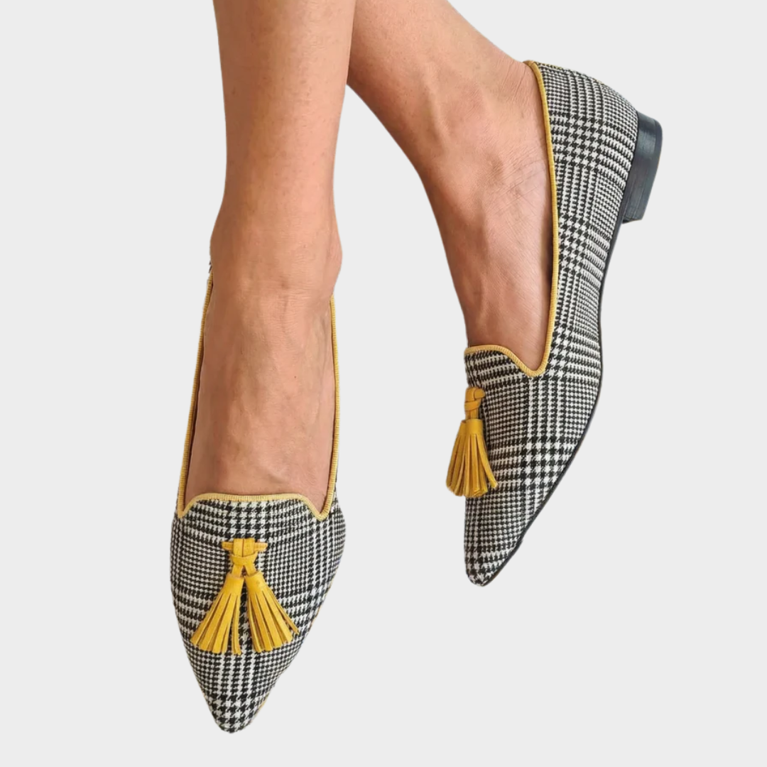 Mandy | Modern Checkered