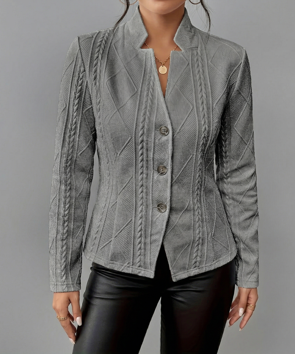 Avora | Chic blazer with elegant finishes