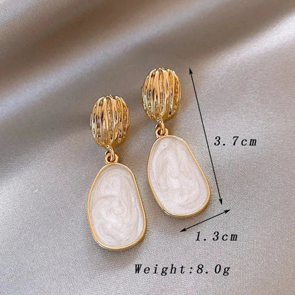 Elegant Vintage Drop Earrings