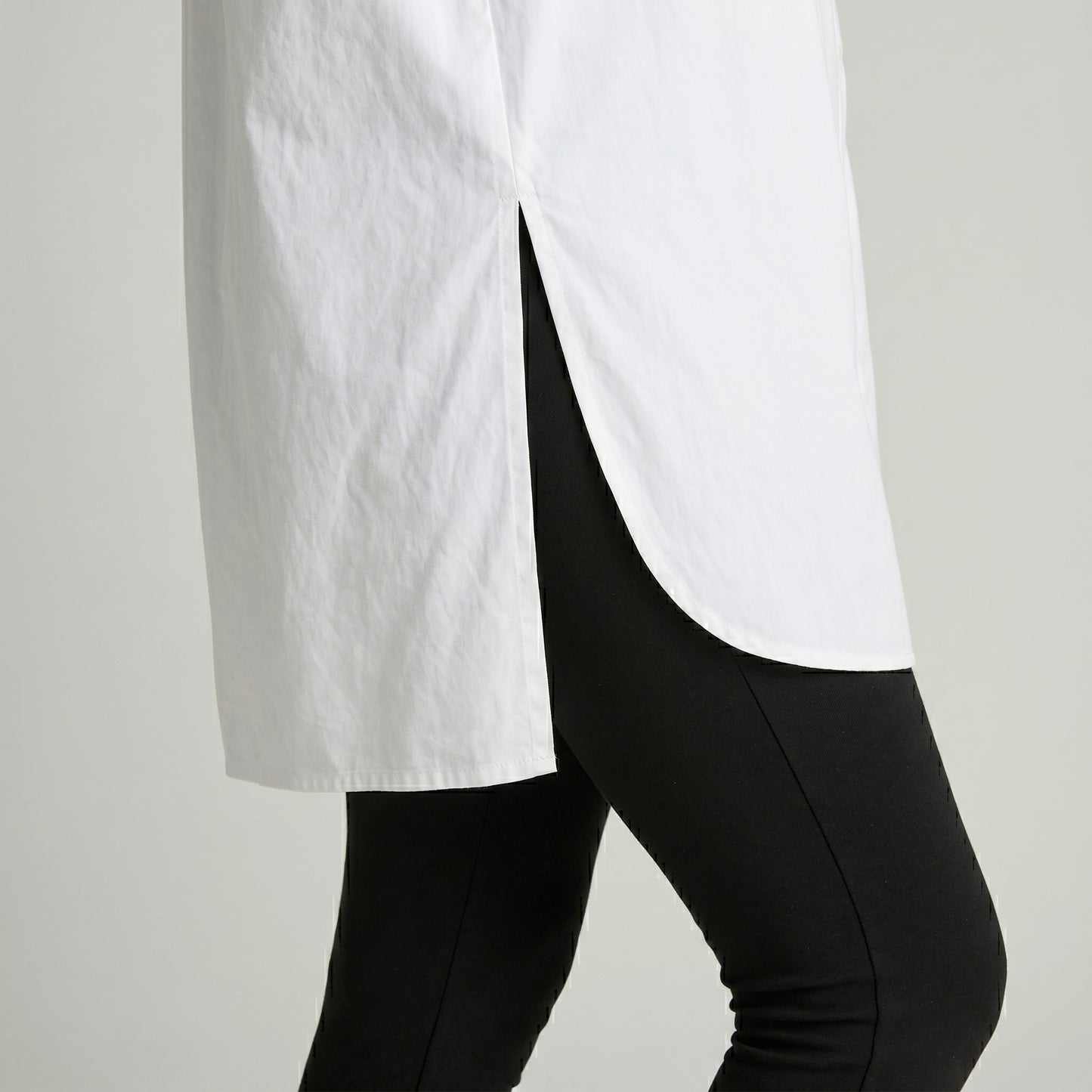 Debbie | Relaxed Button-Down Blouse