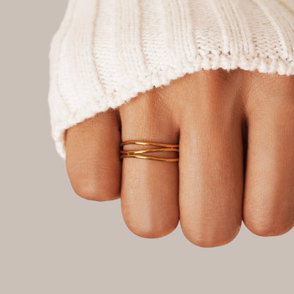 Infinity Loop - Gold Ring