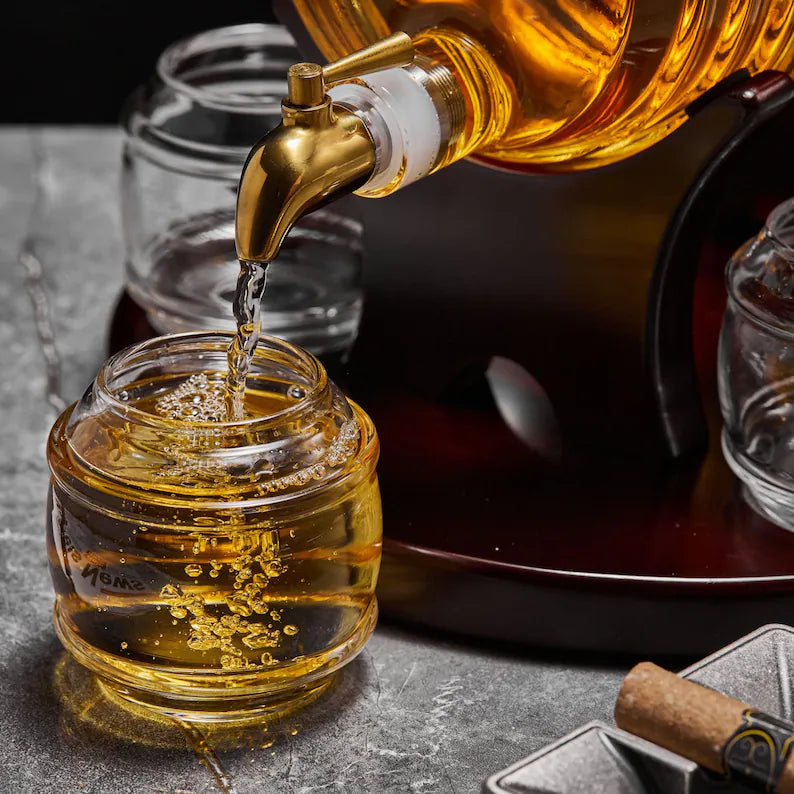 Whiskey Bottle - Barrel Set Edition with Glasses
